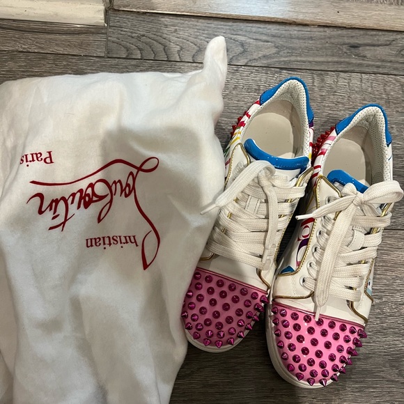 Like new ,I’m order online and small for me ,size 7/5 - Picture 7 of 7